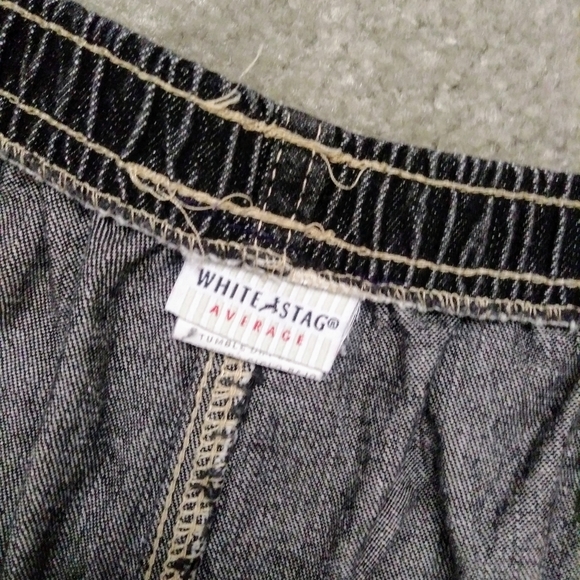 Comfortable Jeans - Picture 2 of 2